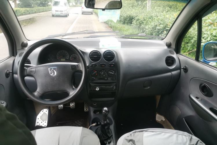 Used Baojun Lechi 2012 Revised 1.0L Manual P-TEC Standard Edition Center Console