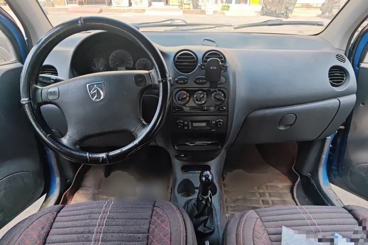 Used Baojun Lechi 2012 Revised 1.0L Manual P-TEC Standard Edition Center Console
