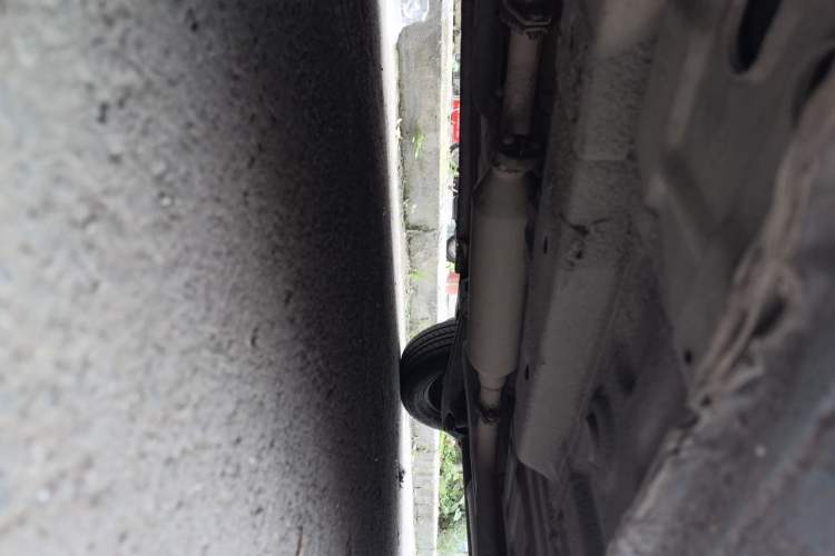 Used Baojun Lechi 2012 Revised 1.0L Manual P-TEC Standard Edition Chassis Front Left