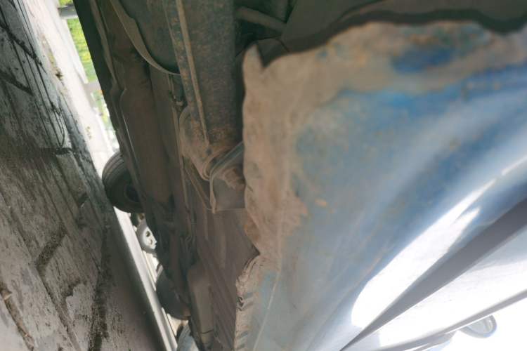 Used Baojun Lechi 2012 Revised 1.0L Manual P-TEC Standard Edition Chassis Rear Right