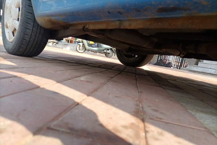 Used Baojun Lechi 2012 Revised 1.0L Manual P-TEC Standard Edition Chassis Rear Right