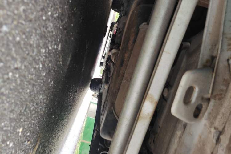 Used Baojun Lechi 2012 Revised Version 1.2L Manual Sports Edition Superior Type Chassis Rear