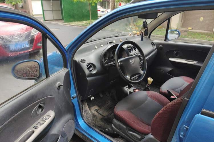 Used Baojun Lechi 2012 Revised Version 1.2L Manual Sports Edition Superior Type Driver Seat