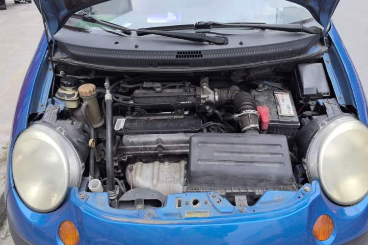 Used Baojun Lechi 2012 Revised 1.0L Manual P-TEC Standard Edition Engine Bay