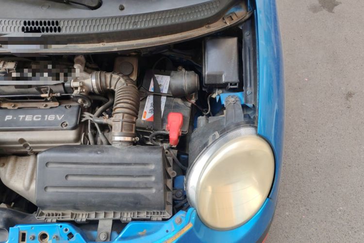 Used Baojun Lechi 2012 Revised 1.0L Manual P-TEC Standard Edition Engine Bay Left
