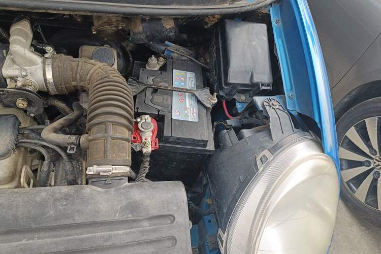Used Baojun Lechi 2012 1.2L Manual Sports Edition Superior Model Engine Bay Left
