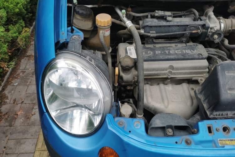 Used Baojun Lechi 2012 Revised 1.0L Manual P-TEC Standard Edition Engine Bay Right