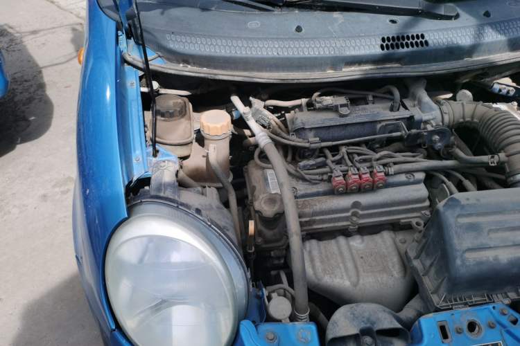 Used Baojun Lechi 2012 Revised 1.0L Manual P-TEC Standard Edition Engine Bay Right