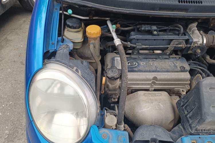 Used Baojun Lechi 2012 1.2L Manual Sports Edition Superior Model Engine Bay Right