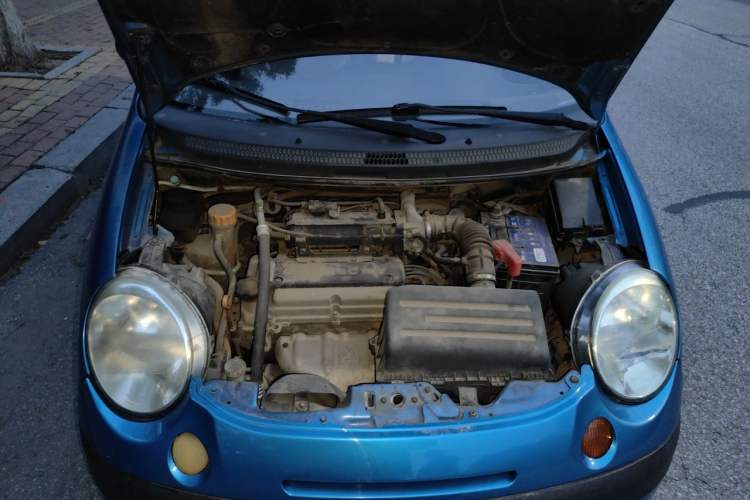 Used Baojun Lechi 2012 1.0L Manual P-TEC Superior Model Engine Bay