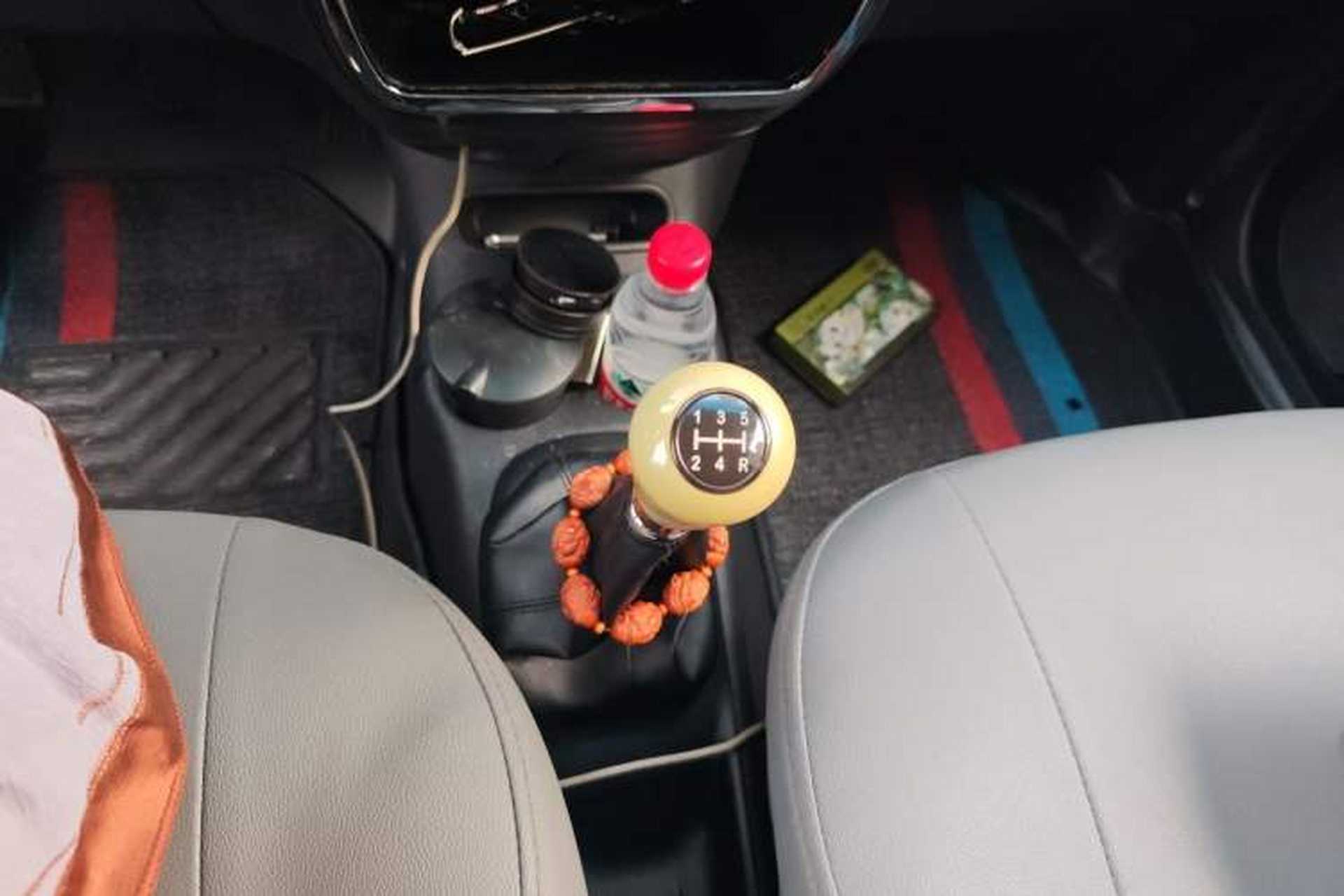 Used Baojun Lechi 2012 1.2L Manual Sport Edition Dynamic Model Gear Lever