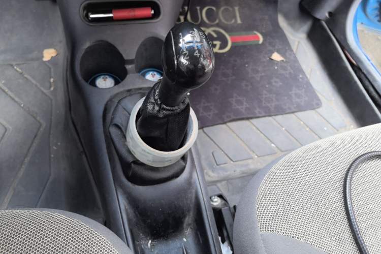 Used Baojun Lechi 2012 Revised 1.0L Manual P-TEC Standard Edition Gear Lever