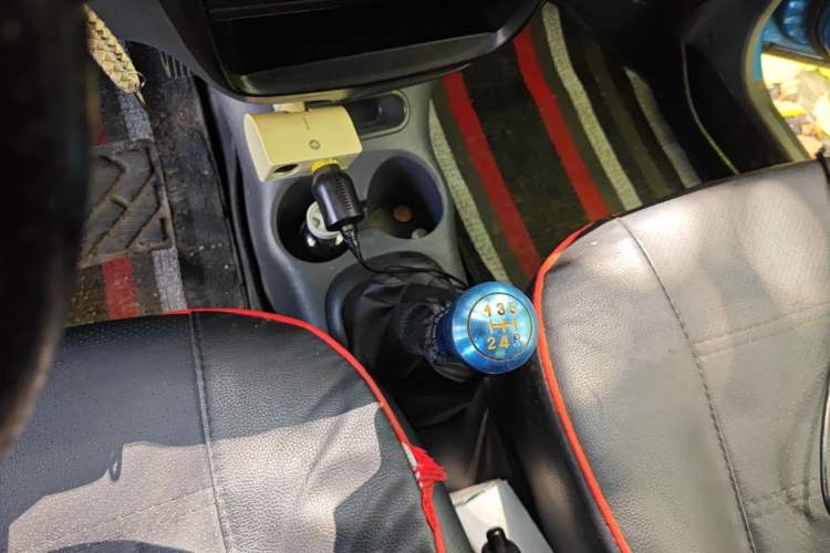 Used Baojun Lechi 2012 Revised 1.0L Manual P-TEC Standard Edition Gear Lever