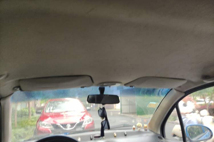Used Baojun Lechi 2012 Revised Version 1.2L Manual Sports Edition Superior Type Headliner