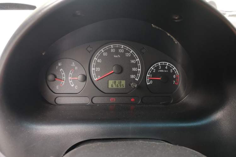 Used Baojun Lechi 2012 Revised 1.0L Manual P-TEC Standard Edition Instrument Cluster