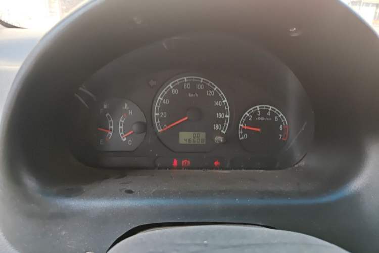 Used Baojun Lechi 2012 Revised 1.0L Manual P-TEC Standard Edition Instrument Cluster
