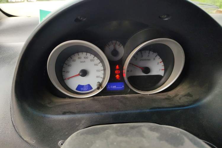Used Baojun Lechi 2012 Revised Version 1.2L Manual Sporty Edition Dynamic Type Instrument Cluster