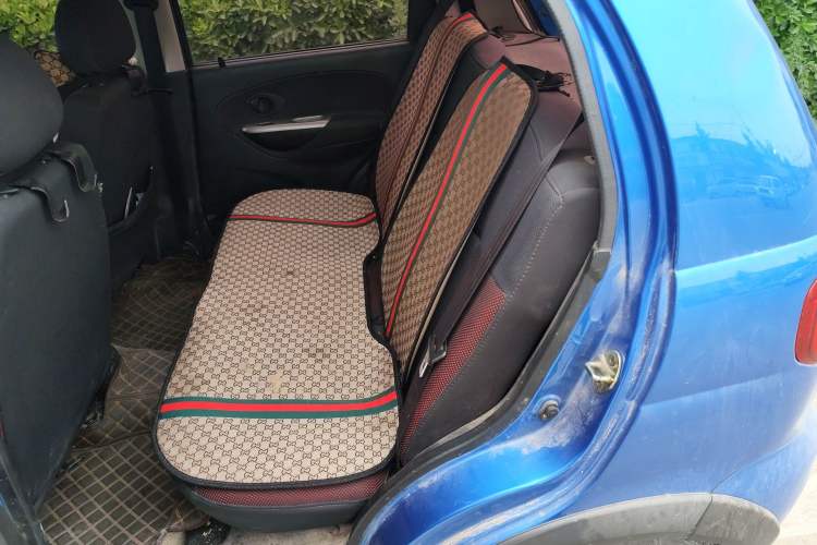 Used Baojun Lechi 2012 Revised Version 1.2L Manual Sporty Edition Dynamic Type Left Rear Seat
