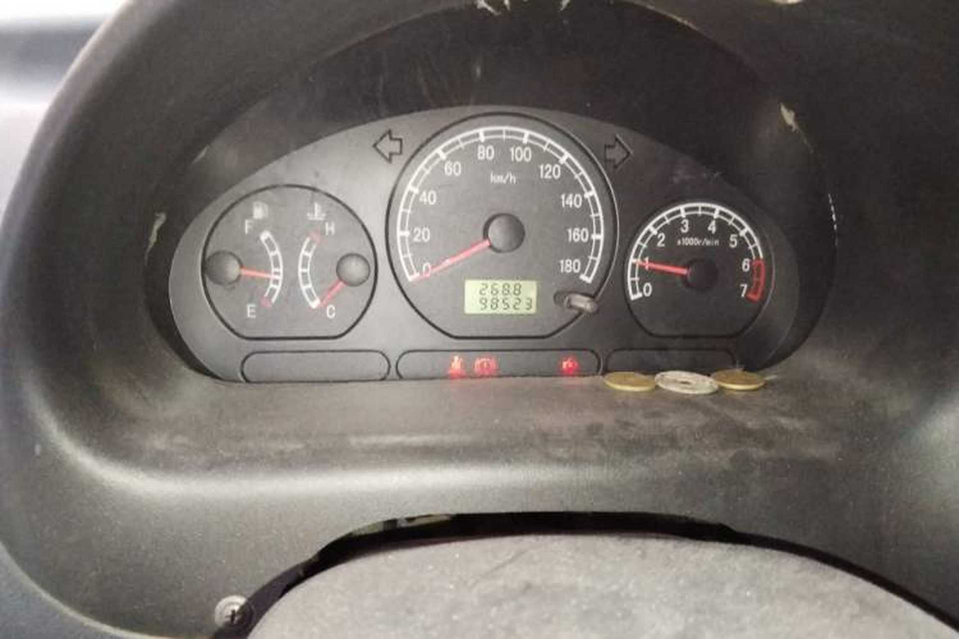Used Baojun Lechi 2012 1.0L Manual P-TEC Superior Model Odometer Close Up