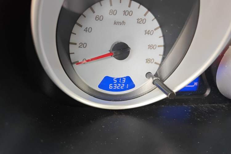 Used Baojun Lechi 2012 1.2L Manual Sport Edition Dynamic Model Odometer Close Up