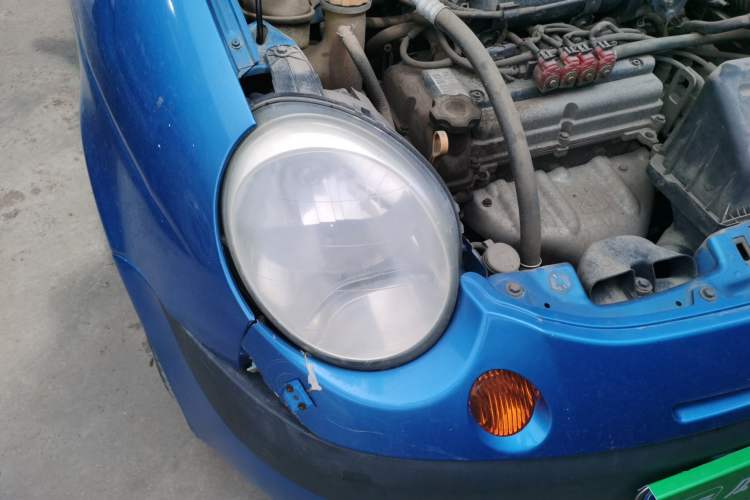 Used Baojun Lechi 2012 Revised 1.0L Manual P-TEC Standard Edition Right Front Headlight