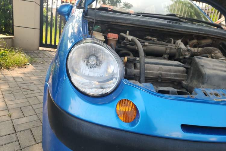 Used Baojun Lechi 2012 Revised 1.0L Manual P-TEC Standard Edition Right Front Headlight