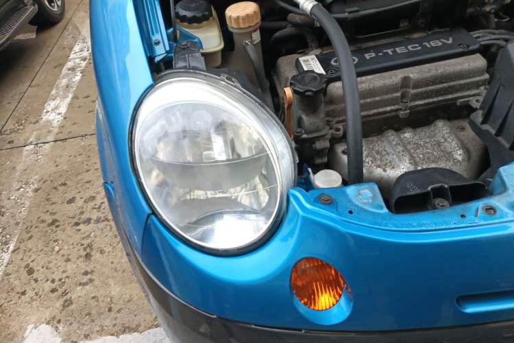 Used Baojun Lechi 2012 Revised 1.0L Manual P-TEC Standard Edition Right Front Headlight