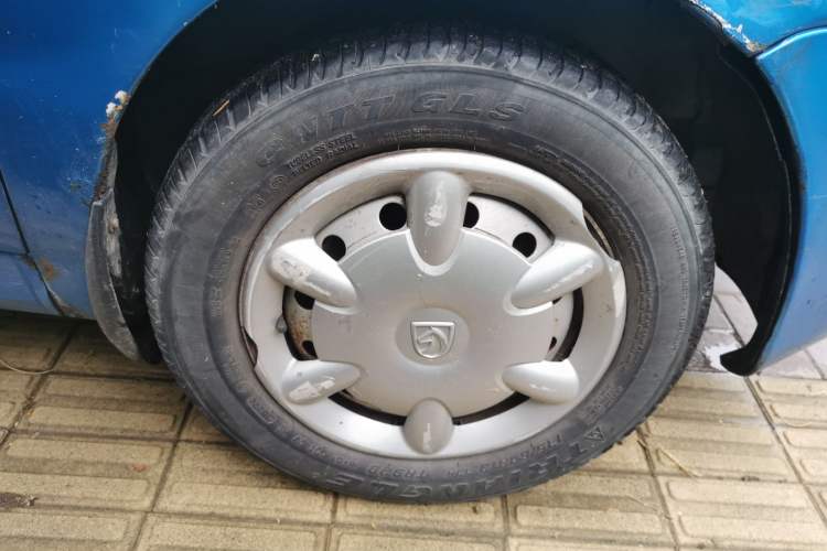 Used Baojun Lechi 2012 Revised 1.0L Manual P-TEC Standard Edition Right Front Wheel Hub