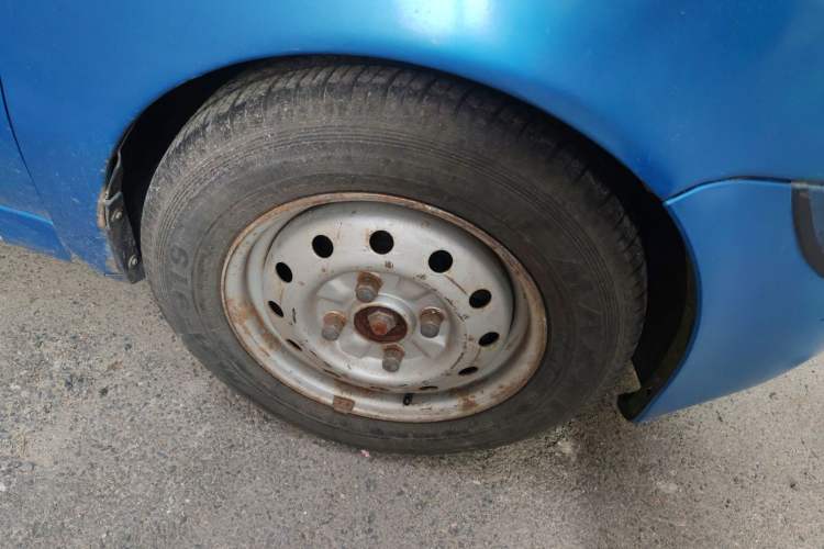Used Baojun Lechi 2012 Revised 1.0L Manual P-TEC Standard Edition Right Front Wheel Hub