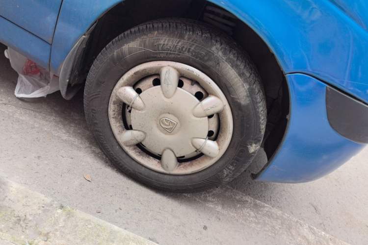 Used Baojun Lechi 2012 Revised 1.0L Manual P-TEC Standard Edition Right Front Wheel Hub