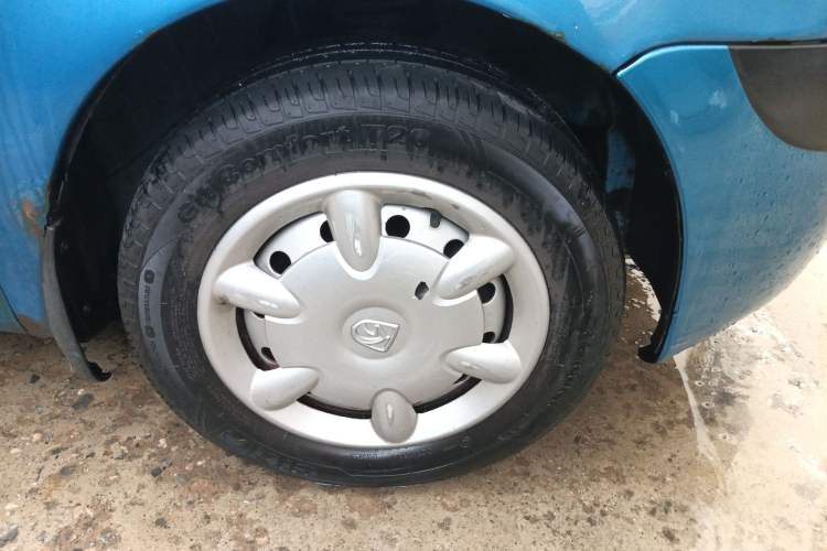 Used Baojun Lechi 2012 Revised 1.0L Manual P-TEC Standard Edition Right Front Wheel Hub