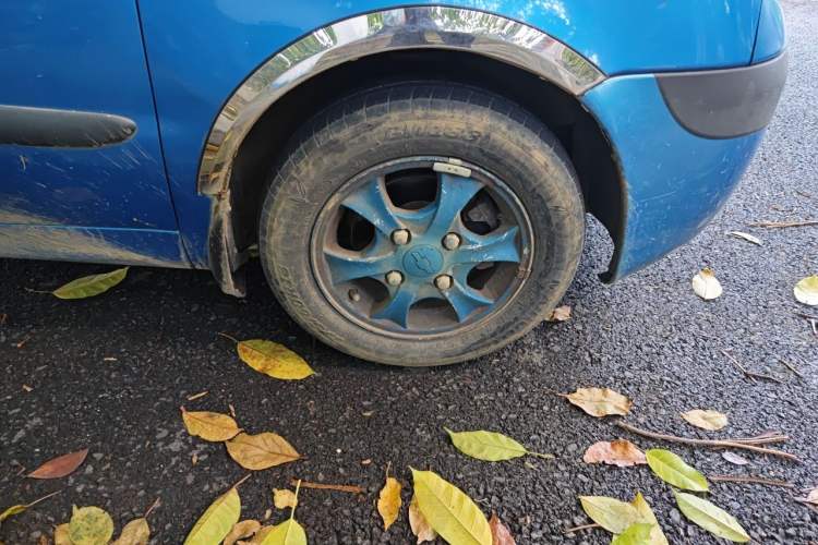Used Baojun Lechi 2012 Revised 1.0L Manual P-TEC Standard Edition Right Front Wheel Hub