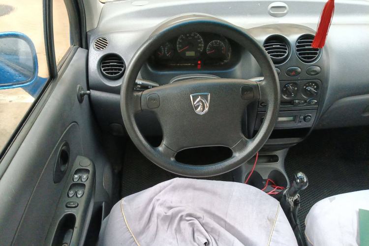 Used Baojun Lechi 2012 Revised 1.0L Manual P-TEC Standard Edition Steering Wheel
