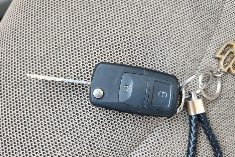 Used Baojun Lechi 2012 Revised 1.0L Manual P-TEC Standard Edition Vehicle Key