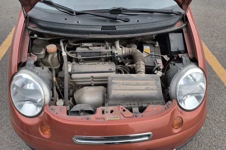 Used Baojun Lechi 2012 Revised Version 1.2L Manual Sports Edition Superior Type Engine Bay
