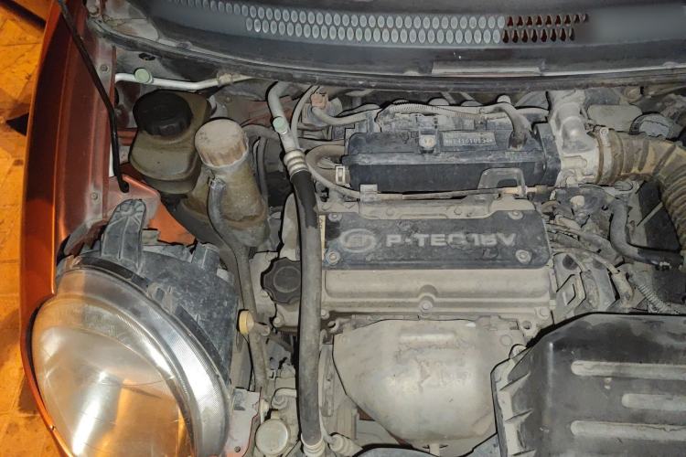 Used Baojun Lechi 2012 Revised Version 1.2L Manual Sporty Fashion Edition Engine Bay Right