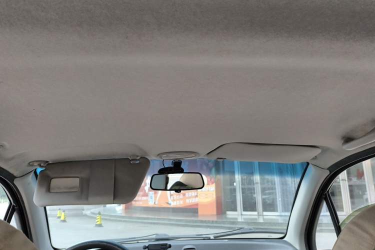 Used Baojun Lechi 2012 Revised Version 1.2L Manual Sports Edition Superior Type Headliner