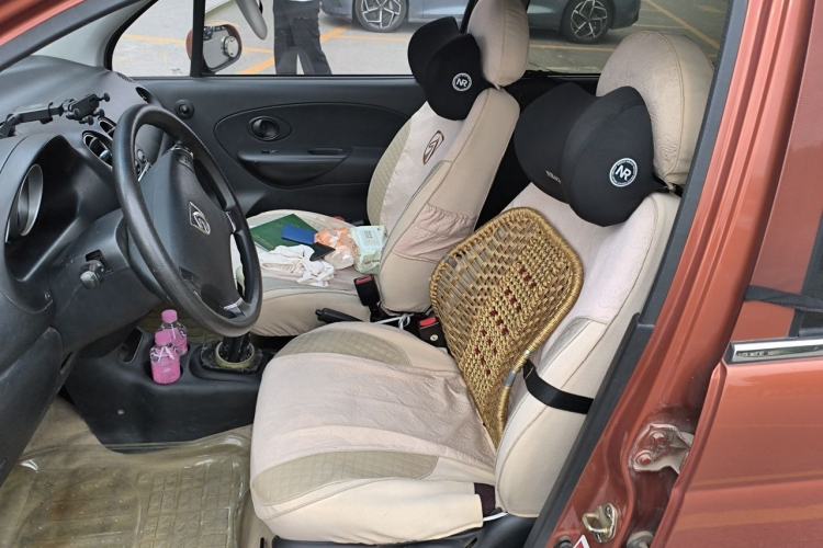 Used Baojun Lechi 2012 Revised Version 1.2L Manual Sports Edition Superior Type Left Front Seat