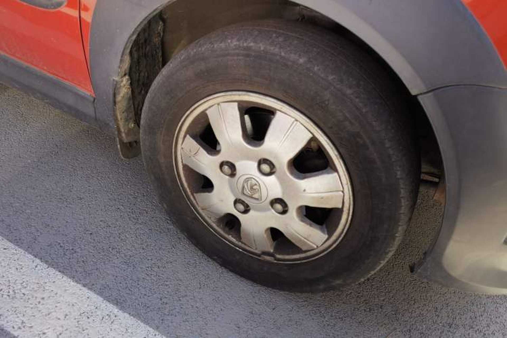 Used Baojun Lechi 2012 1.2L Manual Sports Edition Superior Model Right Front Wheel Hub