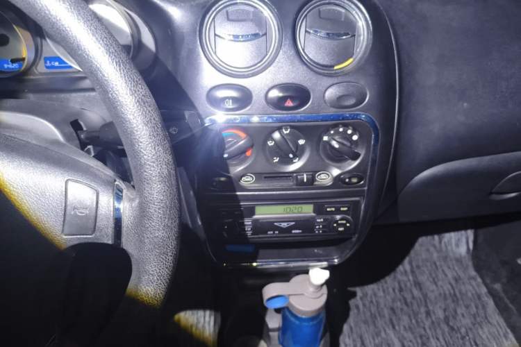 Used Baojun Lechi 2012 1.2L Manual Sport Edition Dynamic Model Audio And AC Panel
