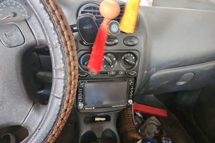 Used Baojun Lechi 2012 Revised 1.0L Manual P-TEC Standard Edition Audio And AC Panel