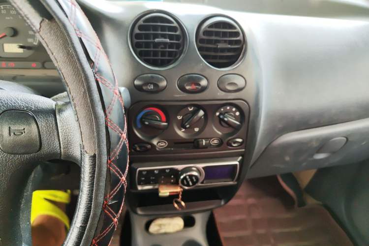 Used Baojun Lechi 2012 1.0L Manual P-TEC Superior Model Audio And AC Panel