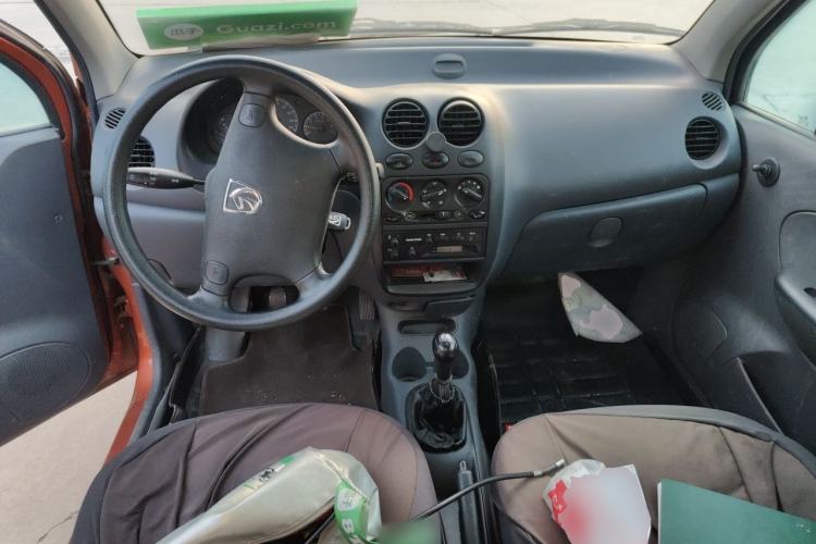 Used Baojun Lechi 2012 Revised 1.0L Manual P-TEC Standard Edition Center Console