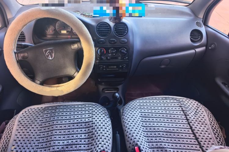 Used Baojun Lechi 2012 Revised 1.0L Manual P-TEC Standard Edition Center Console