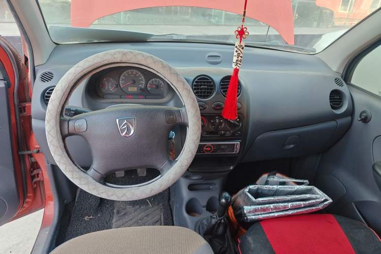 Used Baojun Lechi 2012 Revised 1.0L Manual P-TEC Standard Edition Center Console