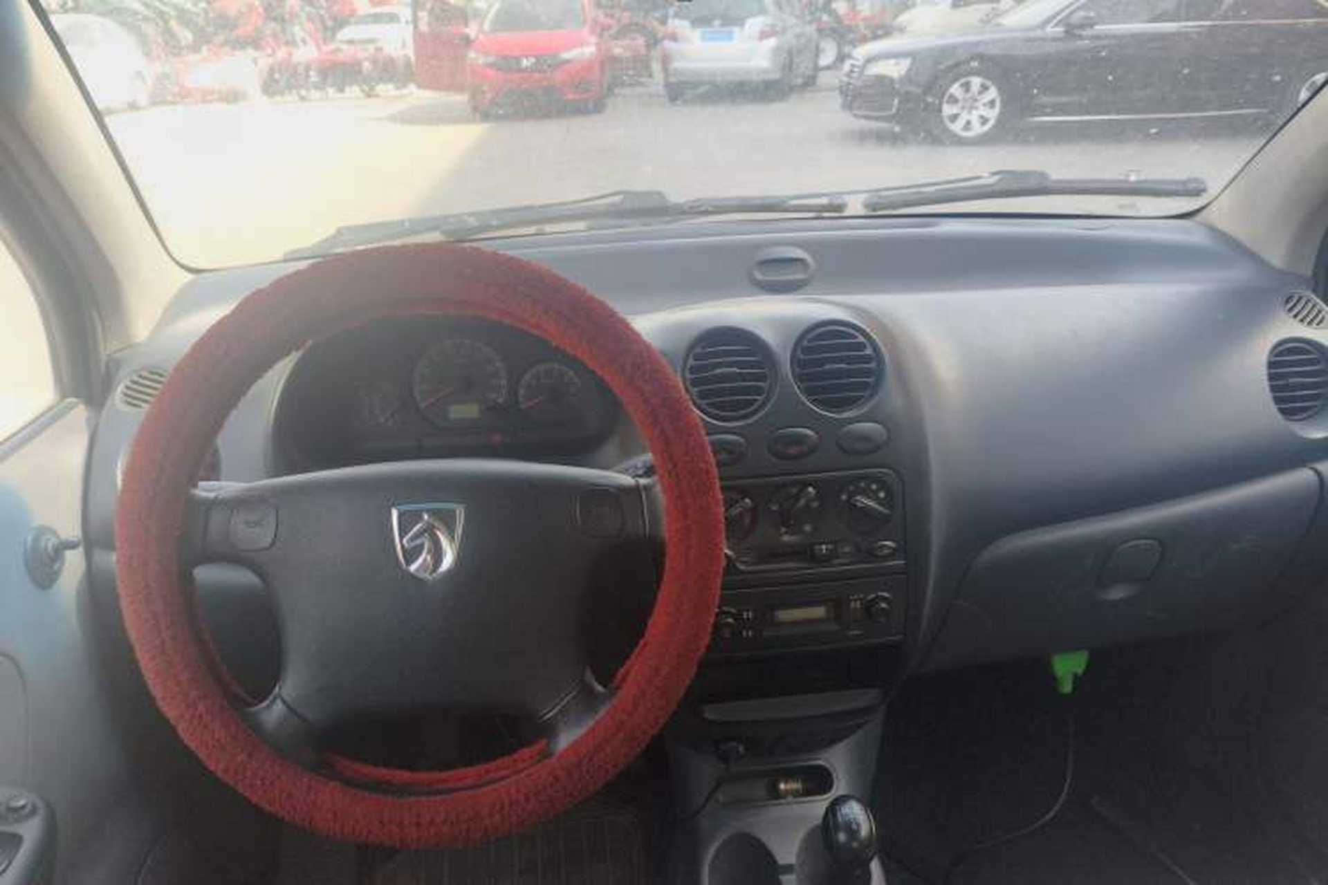 Used Baojun Lechi 2012 Revised 1.0L Manual P-TEC Standard Edition Center Console