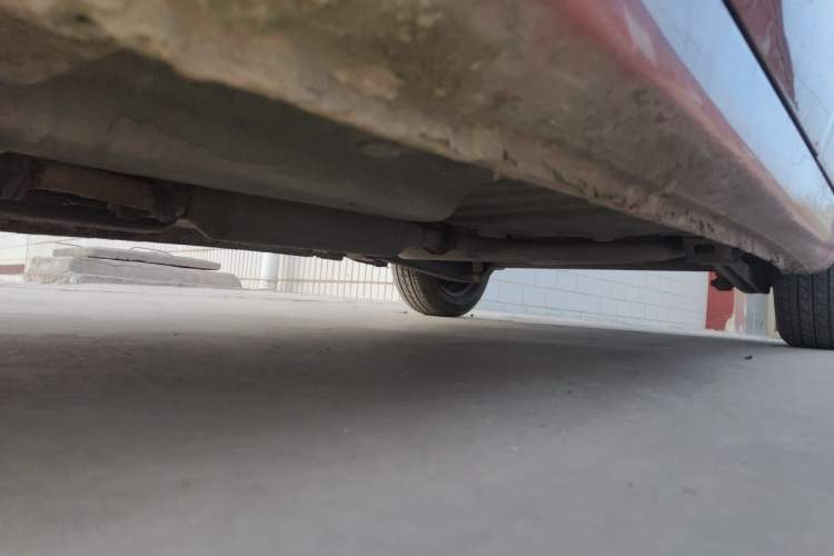 Used Baojun Lechi 2012 Revised 1.0L Manual P-TEC Standard Edition Chassis Front Left