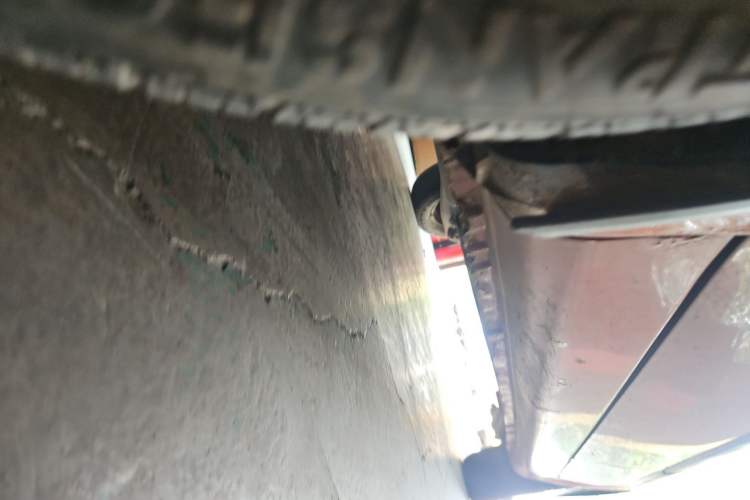 Used Baojun Lechi 2012 Revised 1.0L Manual P-TEC Standard Edition Chassis Front Left