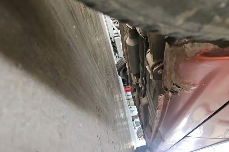 Used Baojun Lechi 2012 Revised 1.0L Manual P-TEC Standard Edition Chassis Rear Right