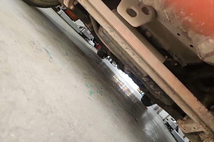 Used Baojun Lechi 2012 Revised 1.0L Manual P-TEC Standard Edition Chassis Rear